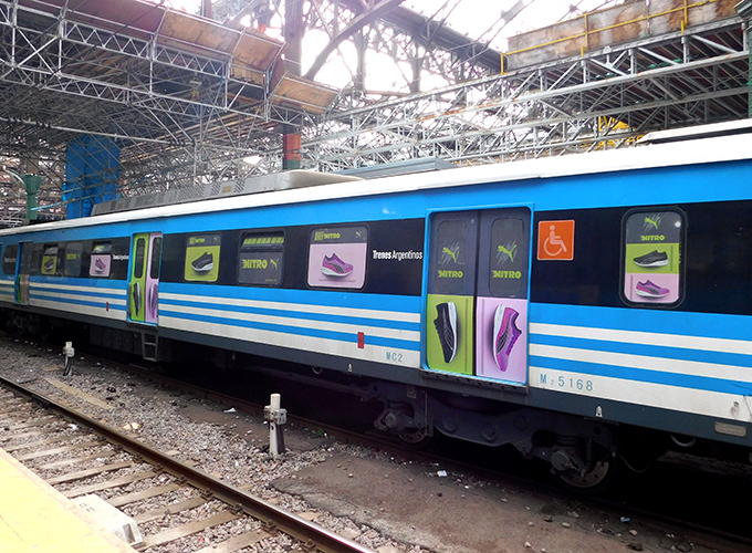 Publicidad en Trenes Ploteo Parcial